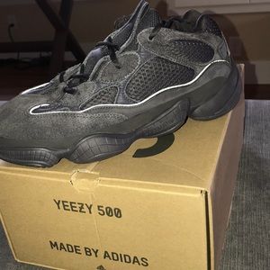 Yeezy 500 Blushes Tatical Black
